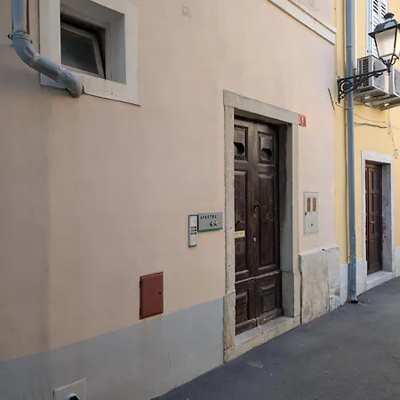 Apartmaji Trije Valovi Apartman *