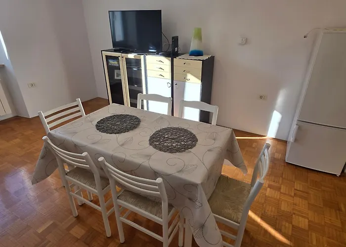 Apartmaji Trije Valovi Piran